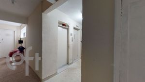 Image 8 - 884753