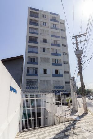 Image 32 - 869367
