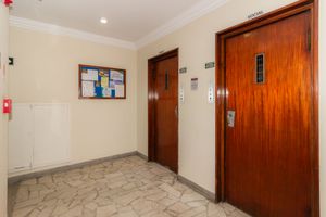 Image 38 - 869367
