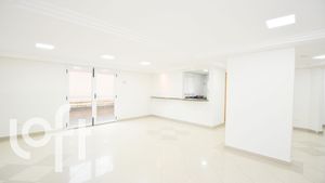 Image 21 - 705597