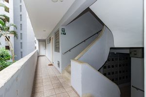 Image 17 - 930905