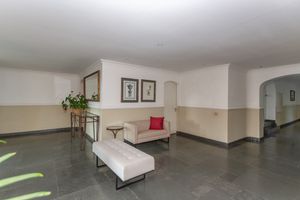 Image 3 - 28718