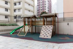 Image 65 - 876772