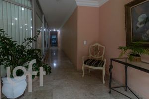 Image 25 - 844637