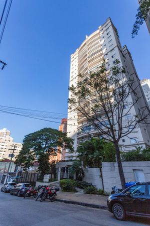 Image 61 - 880312