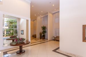 Image 68 - 880312