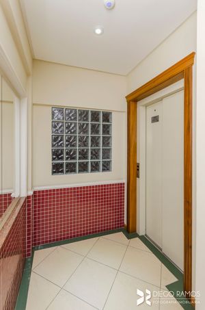 Image 34 - 868932