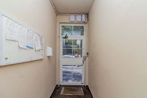 Image 4 - 2946