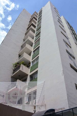 Image 17 - 854310