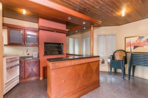 Image 37 - 858343
