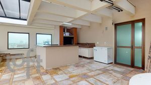 Image 32 - 924010
