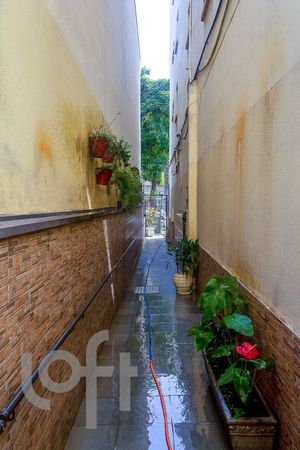 Image 9 - 925998