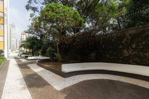 Image 52 - 872646
