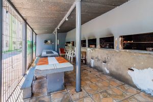 Image 39 - 851881