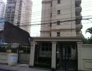 Image 7 - 881198
