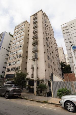 Image 29 - 870323
