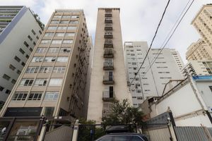 Image 31 - 870323