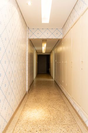 Image 30 - 926349