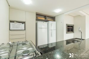 Image 36 - 853857