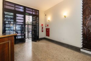 Image 32 - 876295