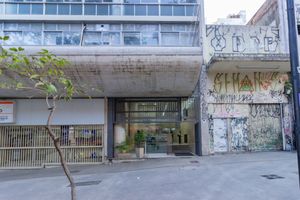Image 19 - 865853