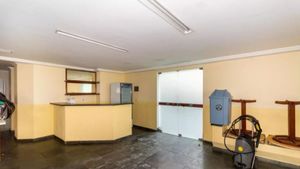 Image 32 - 826736