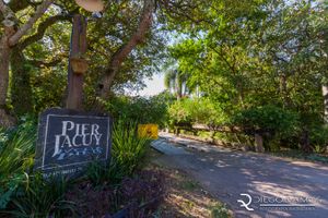 Image 38 - 869572