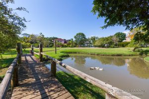 Image 61 - 869572