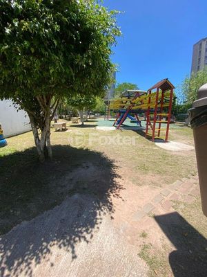 Image 8 - 682562