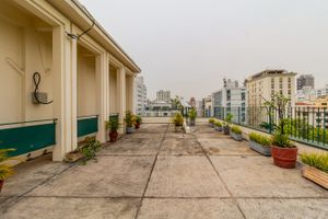 Image 16 - 825848
