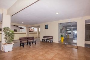 Image 98 - 748227