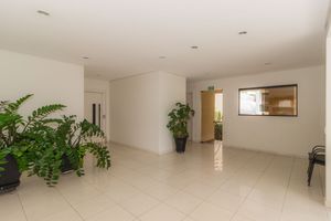 Image 72 - 865390
