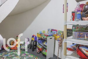 Image 42 - 322021