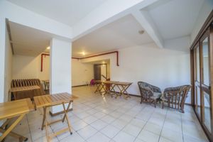 Image 34 - 208158