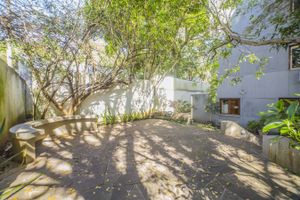 Image 39 - 208158
