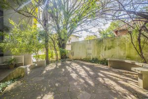 Image 38 - 208158