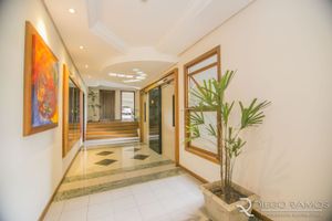 Image 33 - 208158