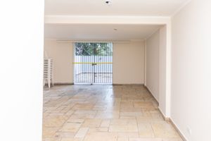 Image 36 - 868195