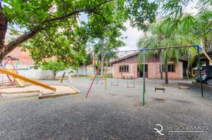 Image 30 - 886729