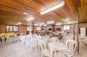 Image 31 - 886729