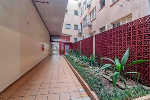 Image 31 - 216612