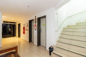 Image 34 - 896470