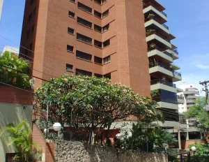 Image 10 - 930289