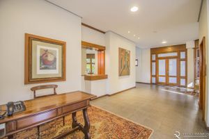 Image 4 - 3270
