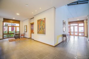 Image 6 - 3270