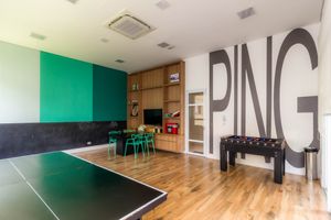 Image 35 - 747485