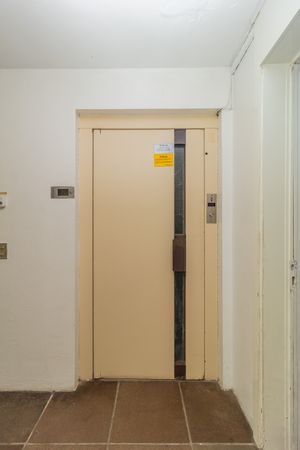 Image 67 - 867294