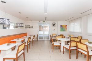 Image 30 - 503047