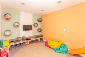 Image 35 - 503047