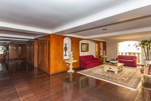 Image 42 - 312043